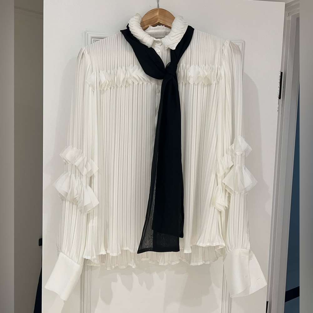 Anne fontaine flowly White blouse size 38